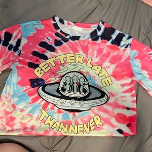 better late then never alien tee